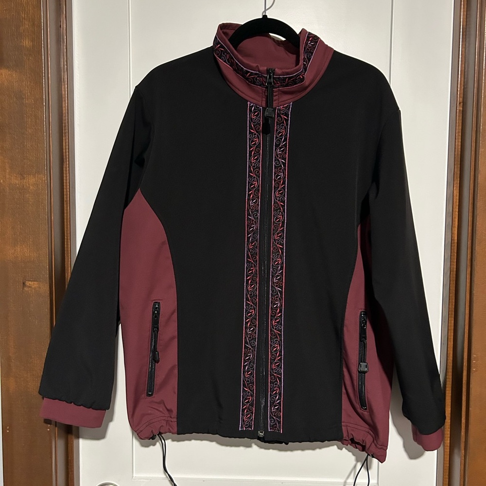 Elegant Women's Black and Burgundy Ski Jacket